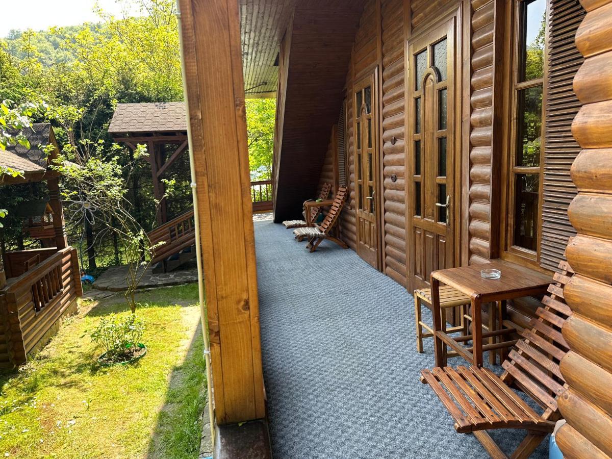 U Yaroslava Hotel Jaremtsche Exterior foto
