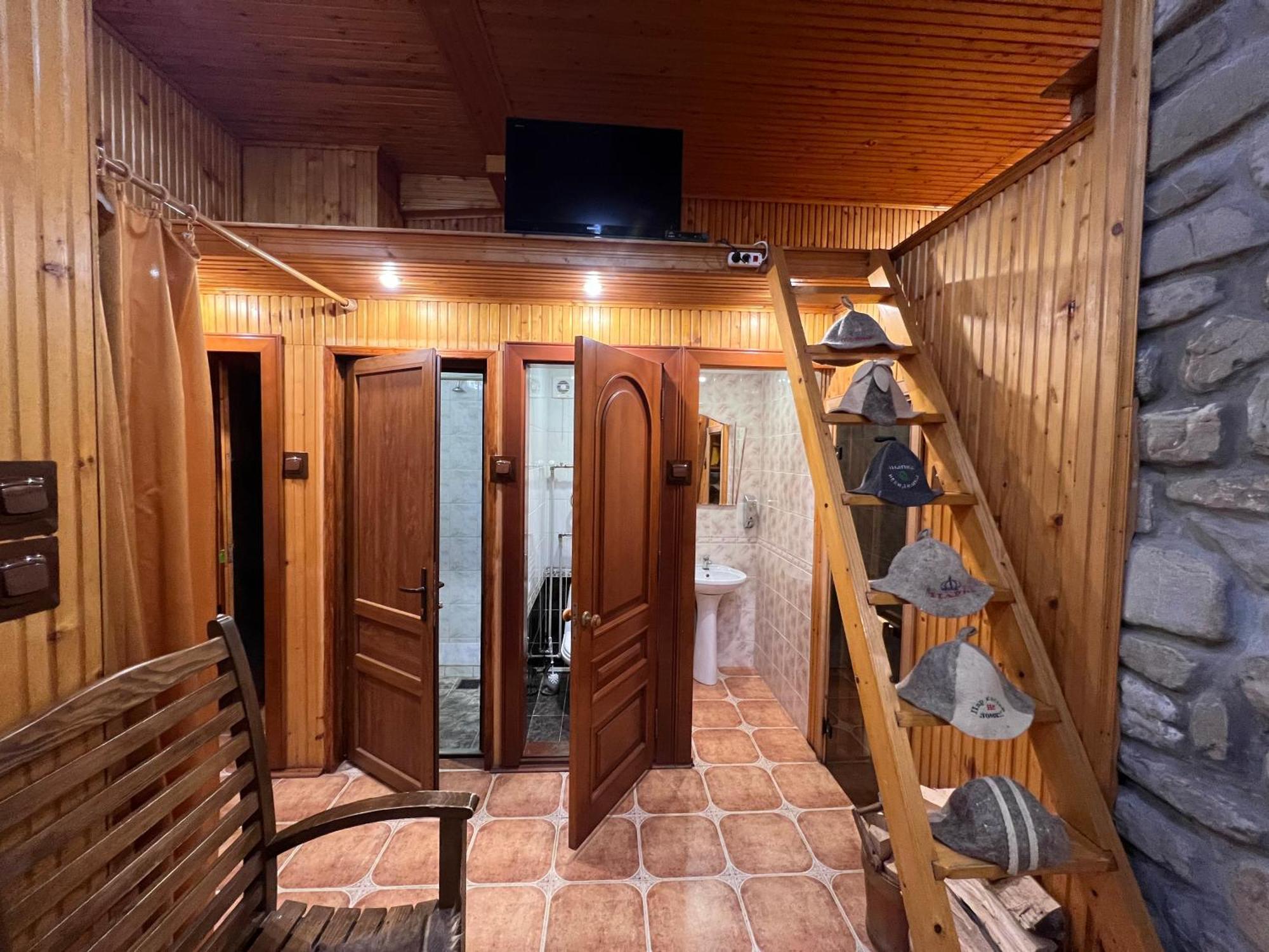 U Yaroslava Hotel Jaremtsche Exterior foto